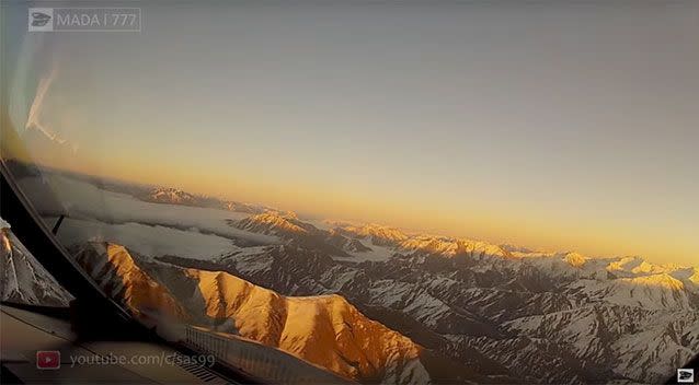 The pilot’s view of the mountains surrounding Queenstown. Source: YouTube