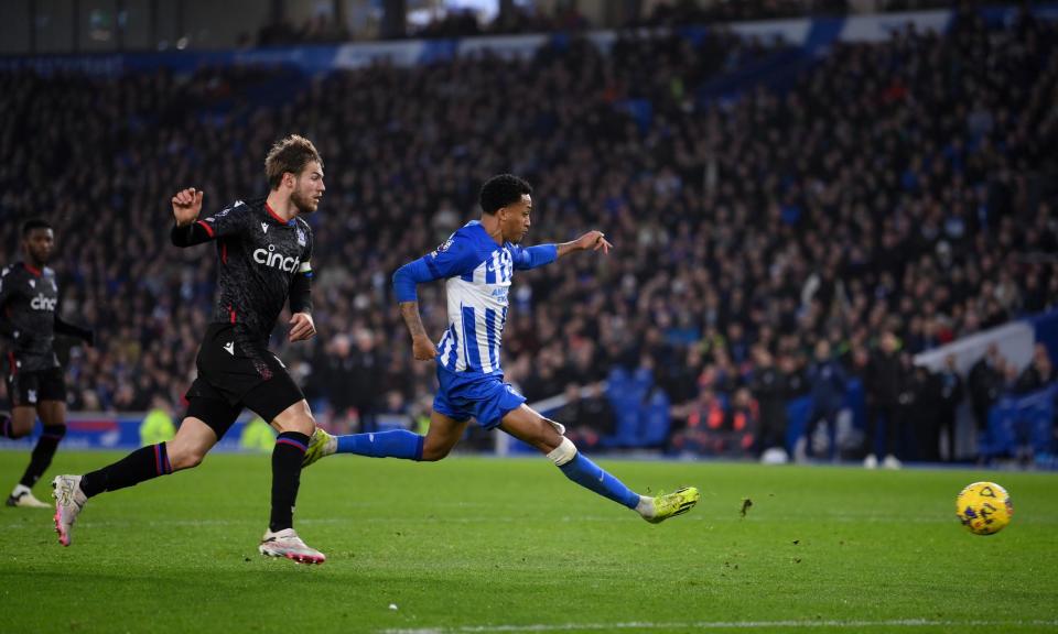 <span>João Pedro scores <a class="link " href="https://sports.yahoo.com/soccer/teams/brighton-and-hove-albion/" data-i13n="sec:content-canvas;subsec:anchor_text;elm:context_link" data-ylk="slk:Brighton;sec:content-canvas;subsec:anchor_text;elm:context_link;itc:0">Brighton</a>'s fourth goal against Crystal Palace.</span><span>Photograph: Mike Hewitt/Getty Images</span>