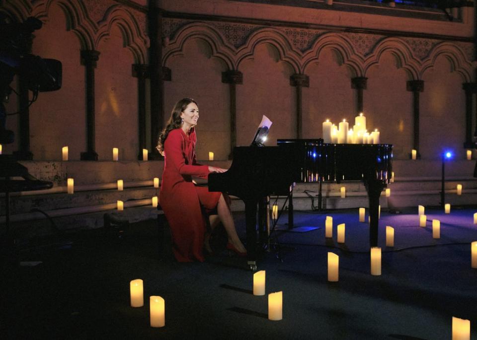 The Duchess of Cambridge accompanies singer Tom Walker on the piano (Alex Bramall) (PA Wire)