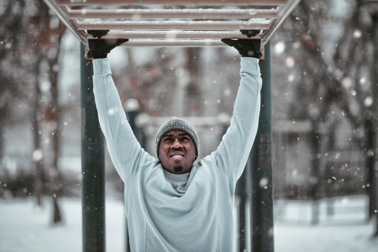 What are the benefits of cold weather exercise? (Getty Images)