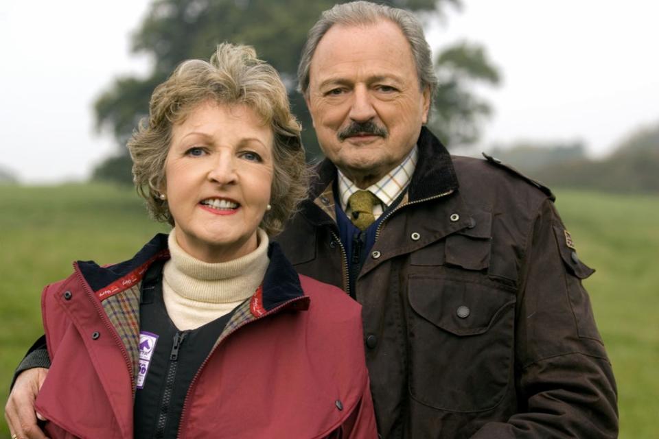 Penelope Keith and Peter Bowles (To the Manor Born)