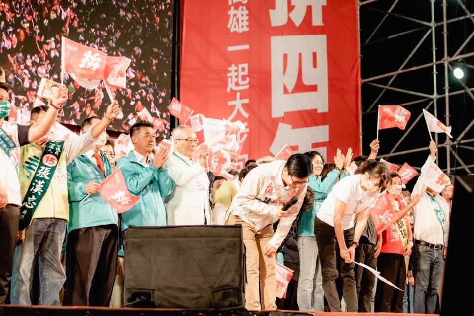 陳其邁發表高雄市長連任勝選感言。   圖：陳其邁競辦/提供（資料照）