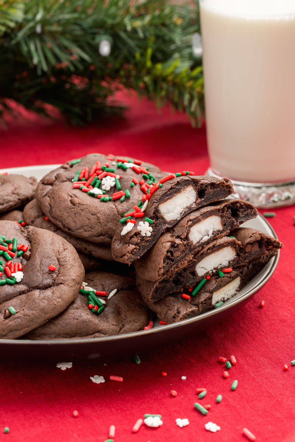 <p>As it turns out, stuffing a cookie is super simple. You just want to make sure you have a cookie dough that's thick enough to easily work with your hands, so that you can fold it around the peppermint candy. This one is perfect because it's made from... <a href="https://www.delish.com/cooking/g714/cake-mix-hacks/" rel="nofollow noopener" target="_blank" data-ylk="slk:cake mix;elm:context_link;itc:0;sec:content-canvas" class="link ">cake mix</a>!</p><p>Get the <strong><a href="https://www.delish.com/cooking/recipes/a45304/peppermint-patty-stuffed-chocolate-cookies-recipe/" rel="nofollow noopener" target="_blank" data-ylk="slk:Peppermint Pattie Stuffed Chocolate Cookies recipe;elm:context_link;itc:0;sec:content-canvas" class="link ">Peppermint Pattie Stuffed Chocolate Cookies recipe</a></strong>.</p>