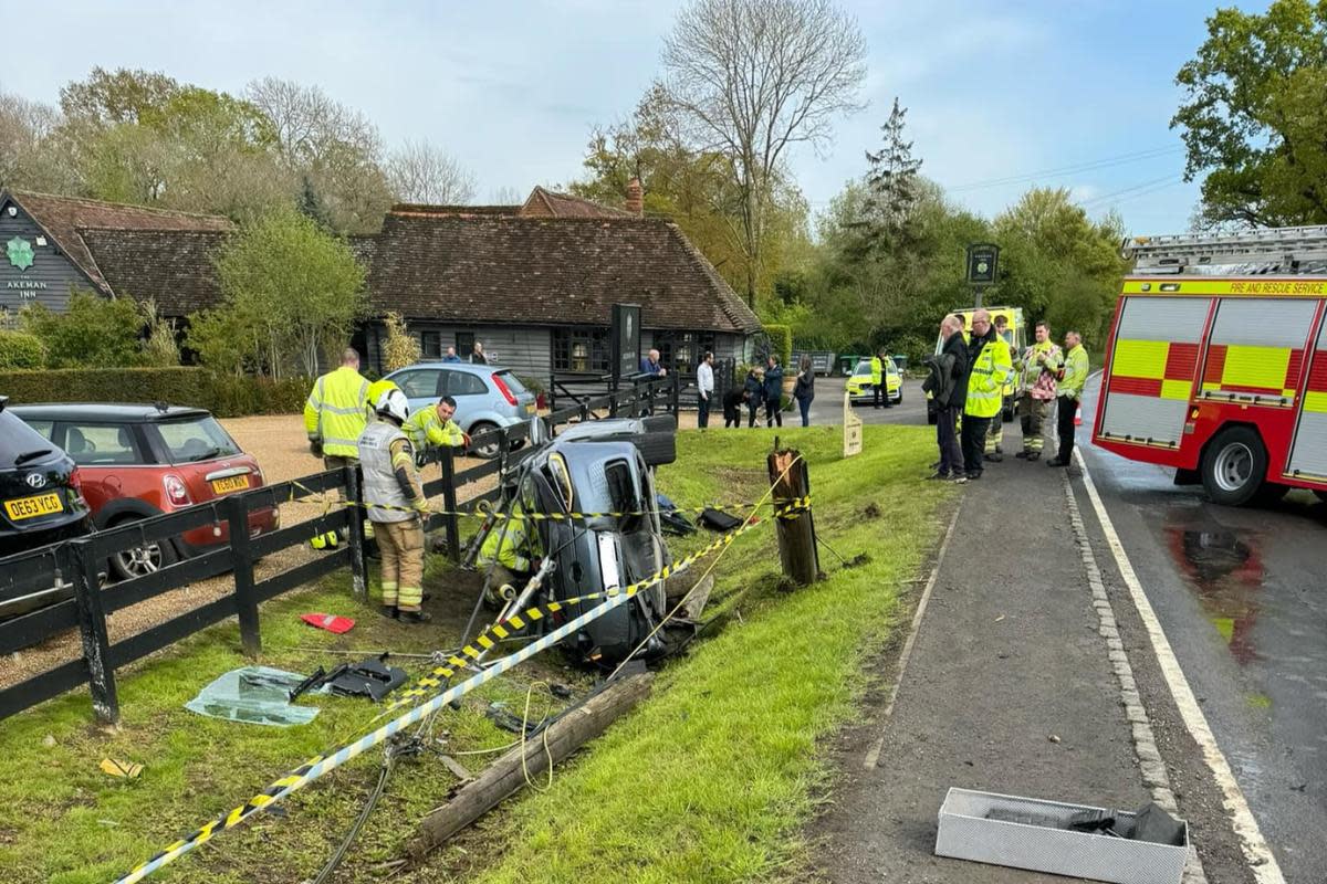 Emergency services called to crash outside The Akeman Inn <i>(Image: Oxfordshire Fire and Rescue)</i>