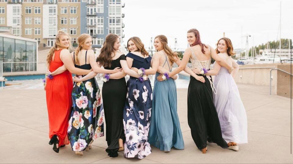 Hanna (center) got glam for prom photos with her best friends. (Photo courtesy of Kelly Safley)