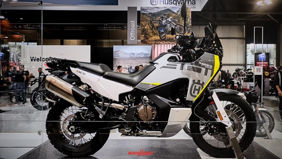 23eicma Husq002