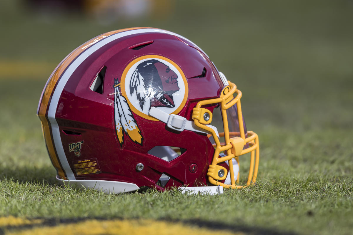 Tells Sellers to Remove Washington Redskins Items