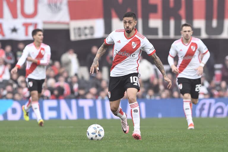 Manuel Lanzini debe recuperar su mejor nivel para tener lugar de forma estable en River, que visitará a Godoy Cruz en la Liga Profesional.