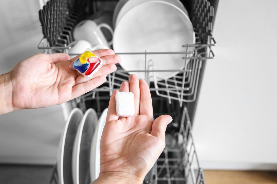 Trying to decide between dishwashing tablets, powder or liquid?