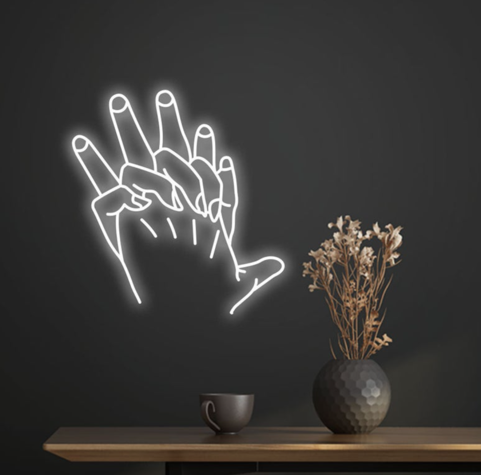 ‘Hands’ Neon Sign (Photo via Etsy)
