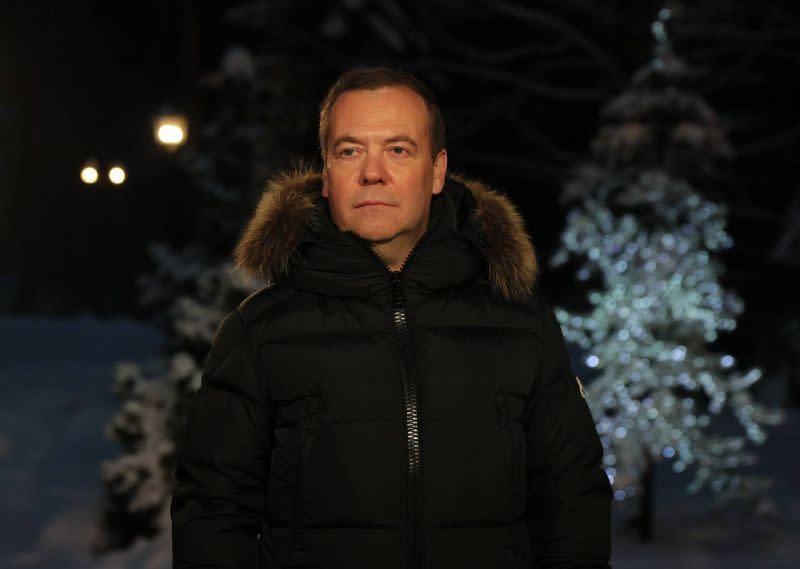 ▲俄羅斯前總統麥維德夫（Dmitry Medvedev）表示，莫斯科的目標是在新佔領的土地周圍建立非軍事緩衝區，確保這些領土不會遭受攻擊。（圖／翻攝自麥維德夫的推特）