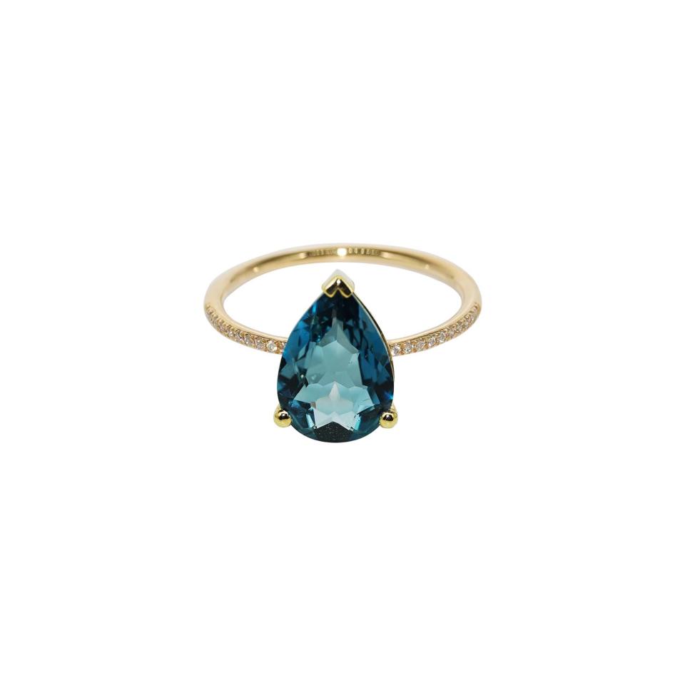 <p>1270€</p><br><a href="https://perseeparis.com/product/bague-birthstone-poire-topaze-bleu/" rel="nofollow noopener" target="_blank" data-ylk="slk:Acheter;elm:context_link;itc:0;sec:content-canvas" class="link ">Acheter</a><br><a href="https://www.elle.fr/Mode/Accessoires-de-Mode/cadeau-mode-saint-valentin#xtor=AL-541" rel="nofollow noopener" target="_blank" data-ylk="slk:Voir la suite des photos sur ELLE.fr;elm:context_link;itc:0;sec:content-canvas" class="link ">Voir la suite des photos sur ELLE.fr</a><br><h3> A lire aussi </h3><ul><li><a href="https://www.elle.fr/Mode/Mode-street-style/Tenue-Saint-Valentin#xtor=AL-541" rel="nofollow noopener" target="_blank" data-ylk="slk:70 inspirations pour une tenue de Saint-Valentin canon;elm:context_link;itc:0;sec:content-canvas" class="link ">70 inspirations pour une tenue de Saint-Valentin canon</a></li><li><a href="https://www.elle.fr/Mode/Joaillerie-Horlogerie/Bijoux-Saint-Valentin#xtor=AL-541" rel="nofollow noopener" target="_blank" data-ylk="slk:30 bijoux à offrir à la Saint-Valentin;elm:context_link;itc:0;sec:content-canvas" class="link ">30 bijoux à offrir à la Saint-Valentin</a></li><li><a href="https://www.elle.fr/Mode/Dossiers-mode/tenue-sexy#xtor=AL-541" rel="nofollow noopener" target="_blank" data-ylk="slk:25 pièces romantiques pour une tenue sexy qui change;elm:context_link;itc:0;sec:content-canvas" class="link ">25 pièces romantiques pour une tenue sexy qui change</a></li><li><a href="https://www.elle.fr/Mode/Dossiers-mode/Cette-paire-de-bottes-a-envahi-Instagram#xtor=AL-541" rel="nofollow noopener" target="_blank" data-ylk="slk:Cette paire de bottes a envahi Instagram;elm:context_link;itc:0;sec:content-canvas" class="link ">Cette paire de bottes a envahi Instagram </a></li><li><a href="https://www.elle.fr/Astro/Horoscope/Quotidien#xtor=AL-541" rel="nofollow noopener" target="_blank" data-ylk="slk:Consultez votre horoscope sur ELLE;elm:context_link;itc:0;sec:content-canvas" class="link ">Consultez votre horoscope sur ELLE</a></li></ul>