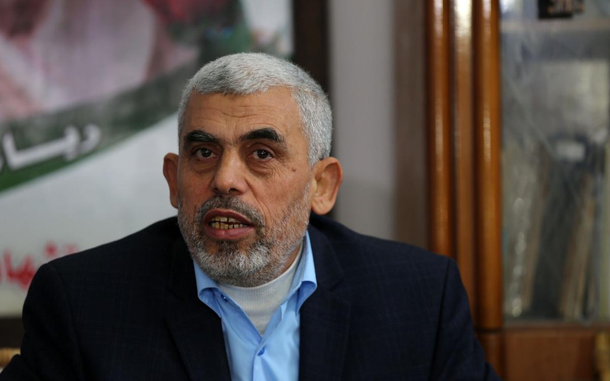 Хамас е изправен пред „безпрецедентна битка“ срещу Израел, казва Sinwar