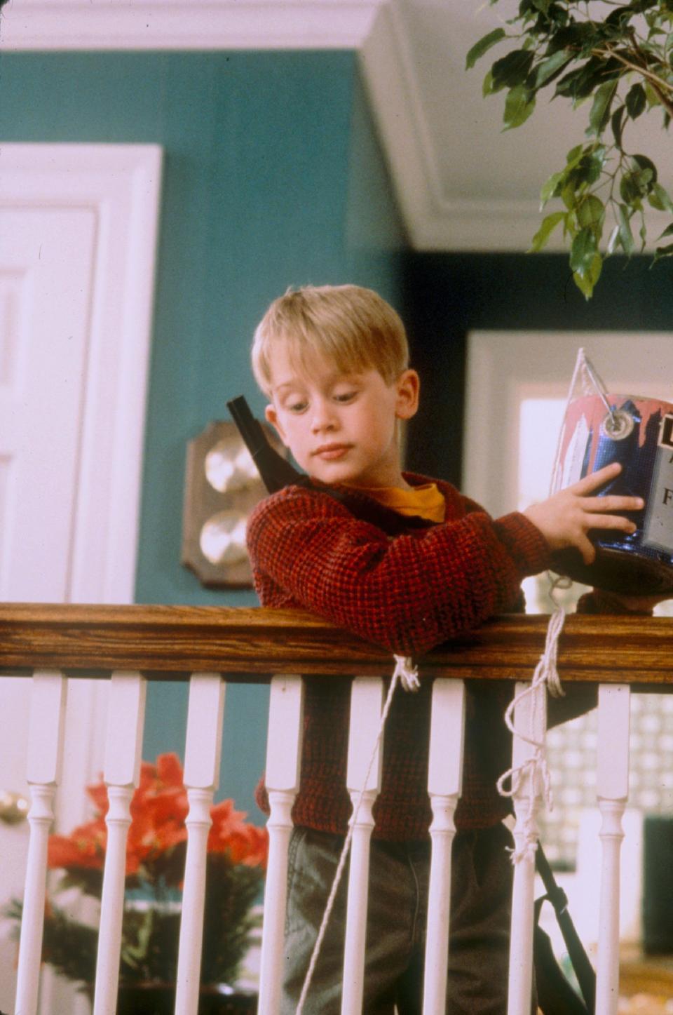 A still from the movie "Home Alone" with Macaulay Culkin