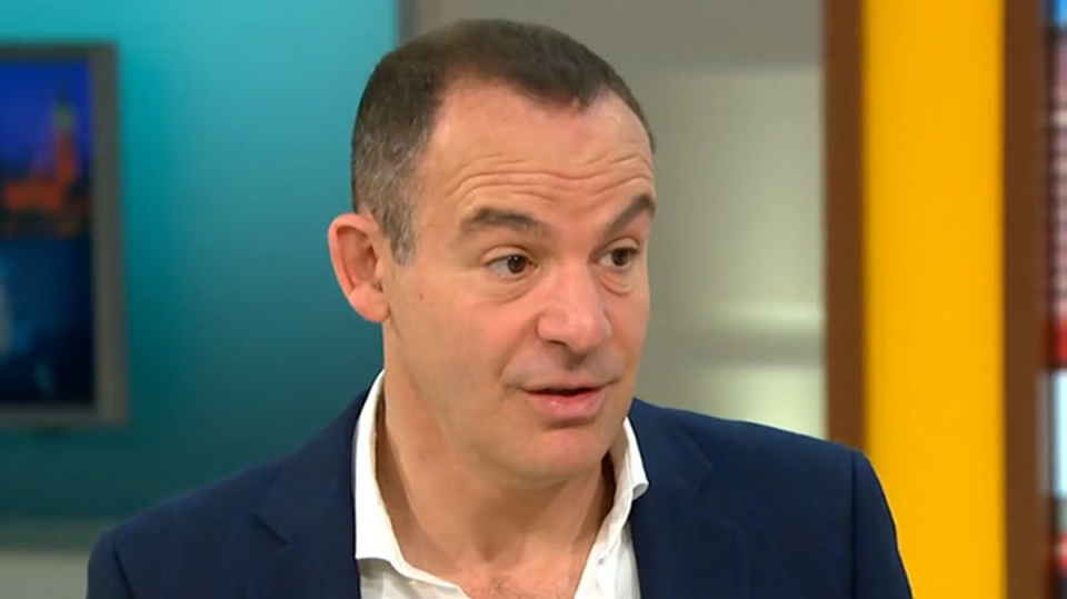 Finance expert Martin Lewis has warned that using an air fryer or a microwave instead of an oven might not save you money on your energy bills (GMB)