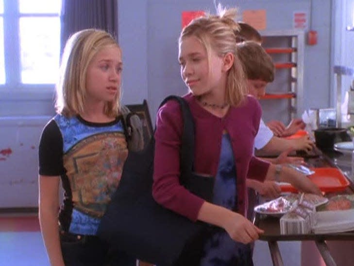 Mary-Kate and Ashley in a cafeteria