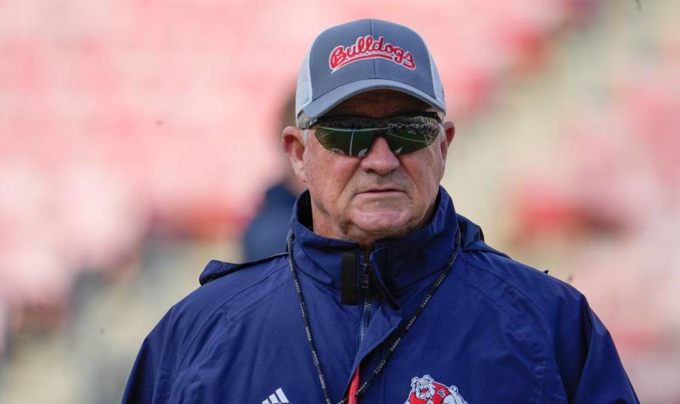 Fresno State coach Jeff Tedford and the Bulldogs’ offensive staff anticipate emerging from spring practices with at least three quarterbacks still competing for the starting job in the fall.