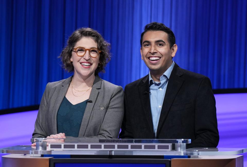 Vanderbilt University junior Rohit Kataria, right, poses with Mayim Bialik, who is set to host the JEOPARDY! High School Reunion tournament. Kataria is a contestant in the tournament, which kicks off Feb. 20, 2023.