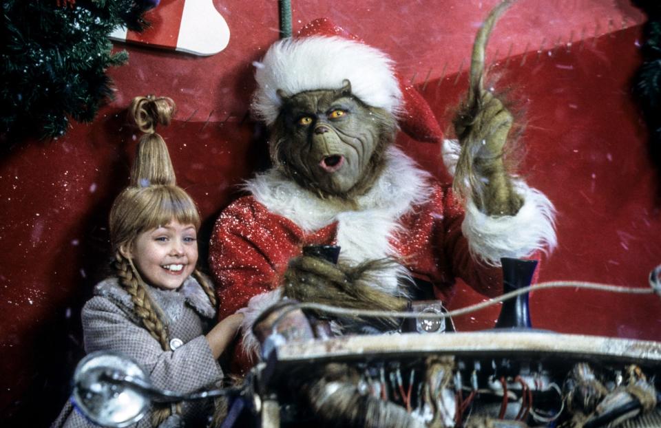 Taylor Momsen and Jim Carrey in Dr. Seuss How the Grinch Stole Christmas