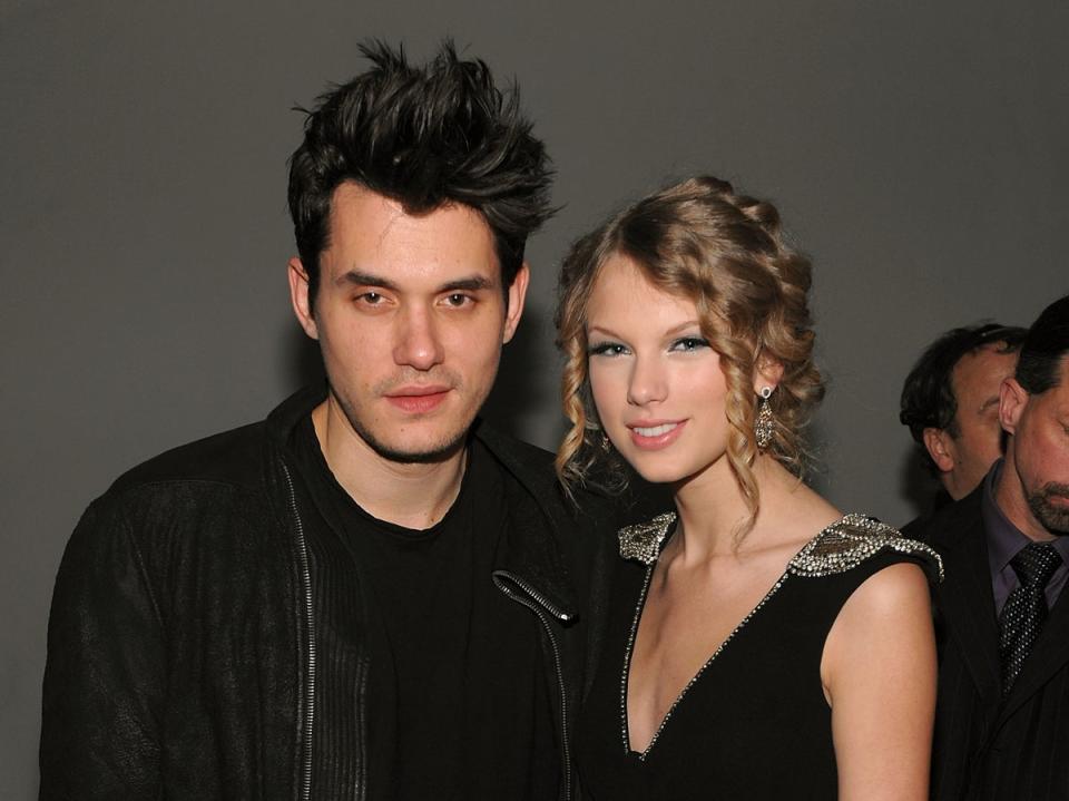 Mayer and Swift together in 2009 (Getty)