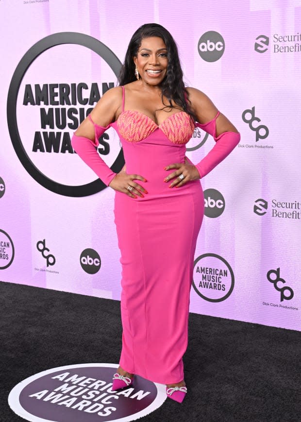 LOS ANGELES, CALIFORNIA - NOVEMBER 20: (EDITORIAL USE ONLY) Sheryl Lee Ralph attends the 2022 American Music Awards at Microsoft Theater on <a href="https://parade.com/living/november-holidays-observances" rel="nofollow noopener" target="_blank" data-ylk="slk:November;elm:context_link;itc:0;sec:content-canvas" class="link ">November</a> 20, 2022 in Los Angeles, California. (Photo by Axelle/Bauer-Griffin/FilmMagic)<p><a href="https://www.gettyimages.com/detail/1443234712" rel="nofollow noopener" target="_blank" data-ylk="slk:Axelle/Bauer-Griffin/Getty Images;elm:context_link;itc:0;sec:content-canvas" class="link ">Axelle/Bauer-Griffin/Getty Images</a></p>