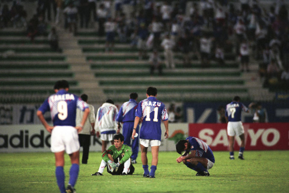 1993年10月28日，杜哈舉行的1994年世界盃亞洲區外圍賽，日本出局後球員在場上表現沮喪。