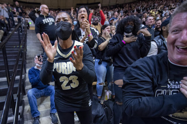 Notre Dame coach Niele Ivey paved the way for her son Jaden's basketball  stardom