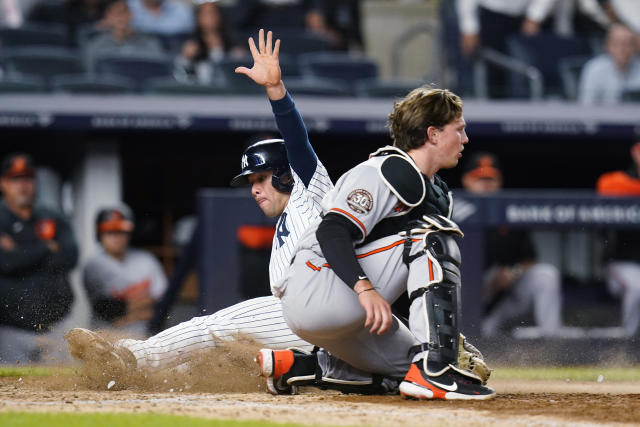 Yankees' Jose Trevino wears full uniform for son's career day