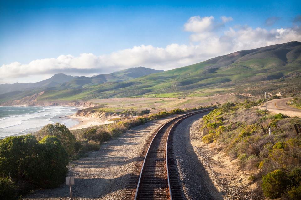 13) Coast Starlight