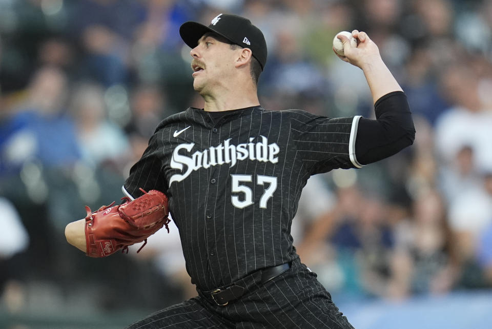 Chicago White Sox starting pitcher Ky Bush throws against the New York Yankees during the first inning of a baseball game Monday, Aug. 12, 2024, in Chicago. (AP Photo/Erin Hooley)