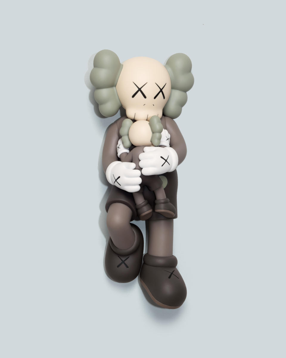 PHOTO: AllRightsReserved. Kaws: Holiday