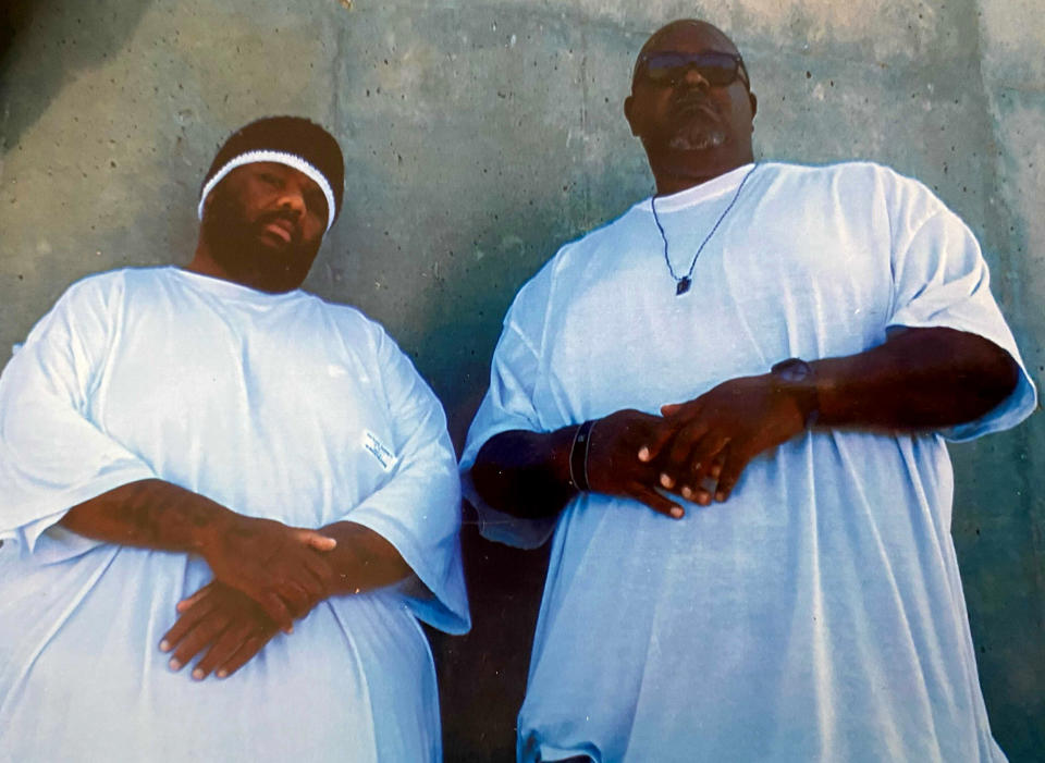 Image: Jahmal Green, left, in prison last fall with a friend who later died of Covid-19. (Courtesy of Delyla Green)
