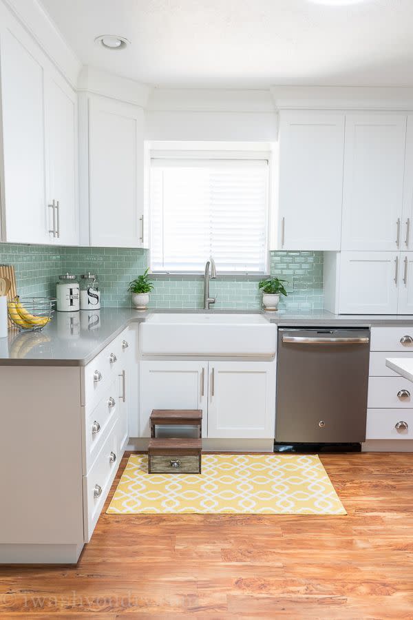14 Times White Kitchen Cabinets Transformed A Space