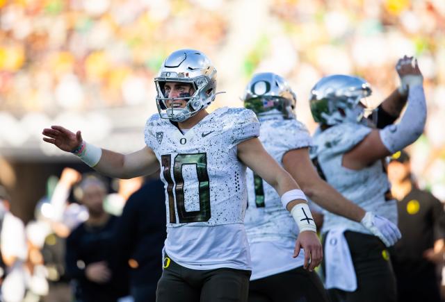 What channel is Oregon football vs. Oregon State Beavers on? Time