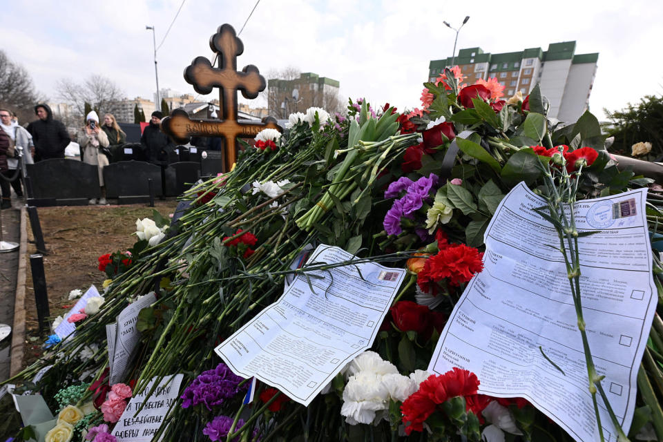Navalny Grave Ballot Papers (Natalia Kolesnikova / AFP - Getty Images)