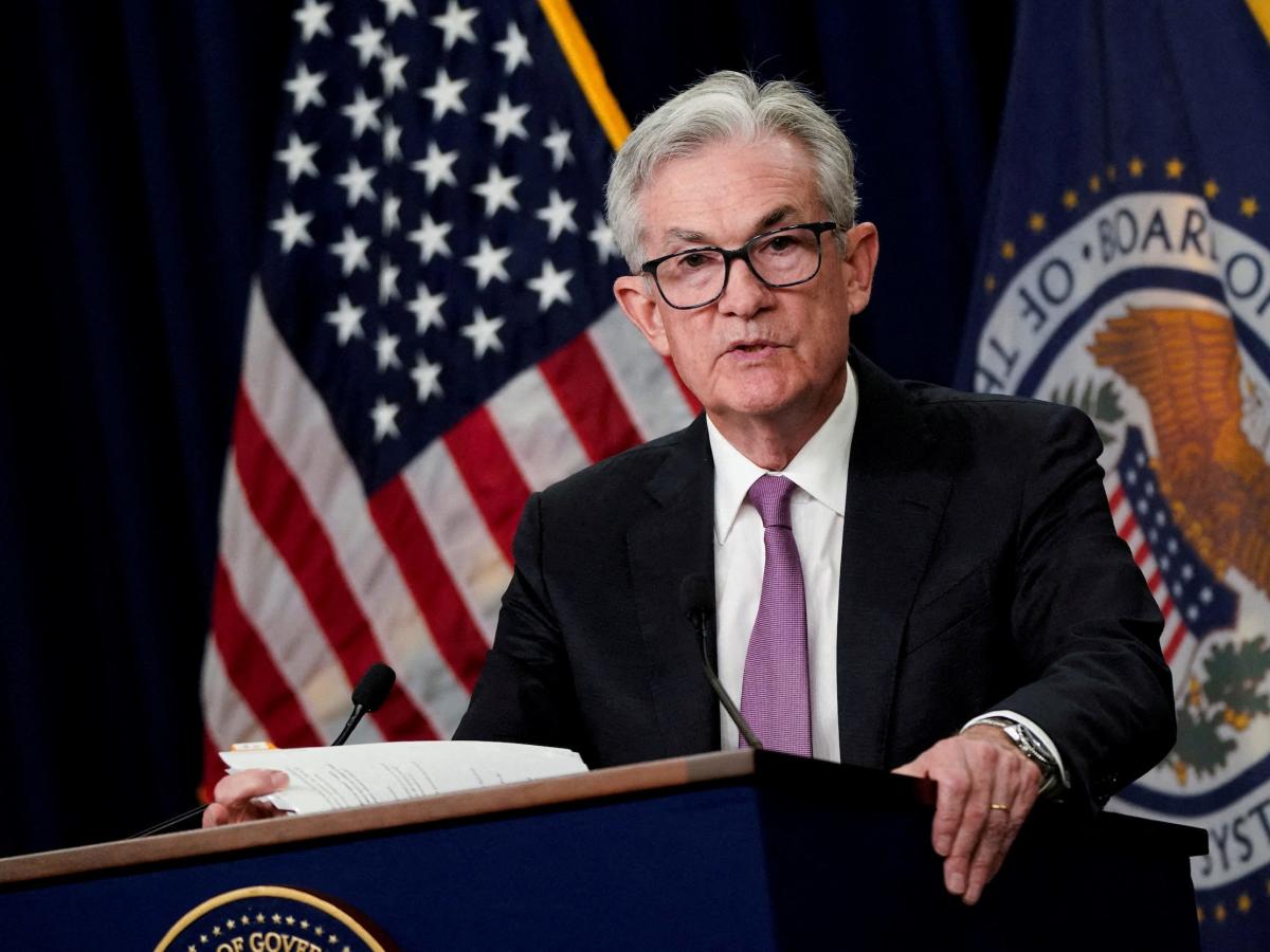 Chief Economist Predicts 5 Rate Cuts in 2025 as US Economy Expected to Slow, Says the Fed