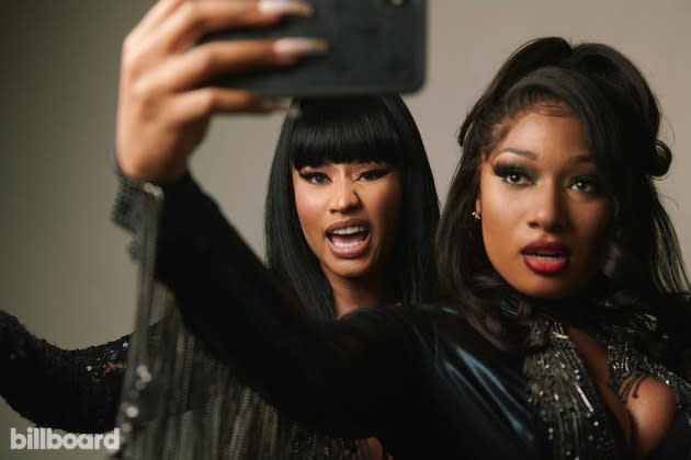 Nicki Minaj Fires Back at Megan Thee Stallion After Apparent Diss on New  Song 'Hiss'