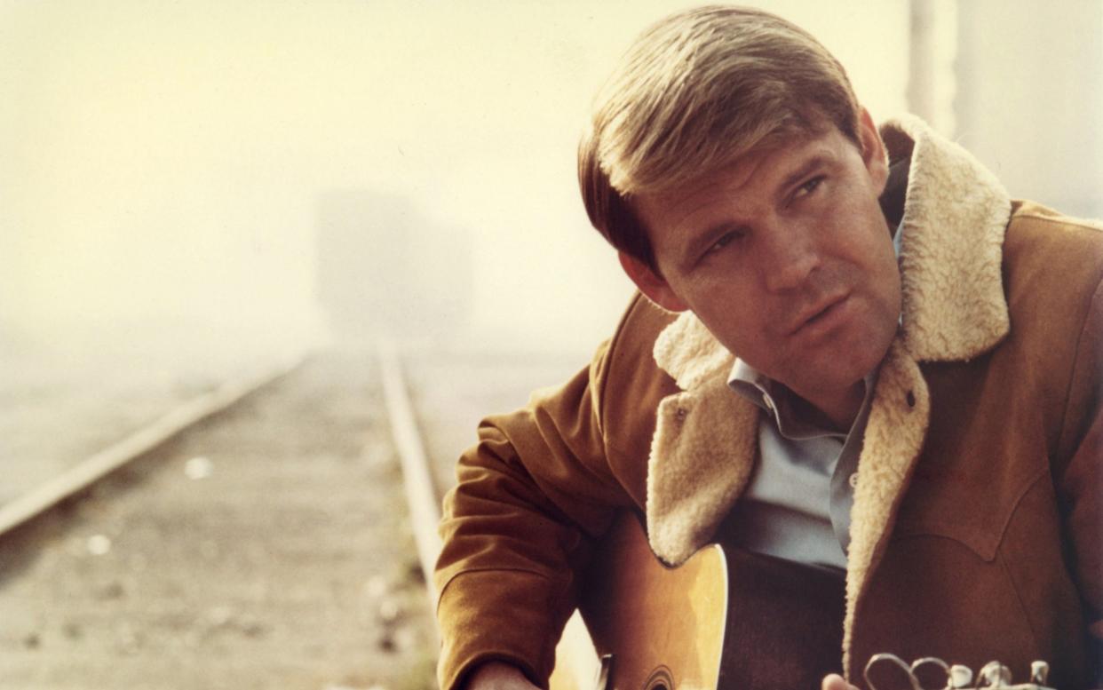 Glen Campbell - Michael Ochs Archives