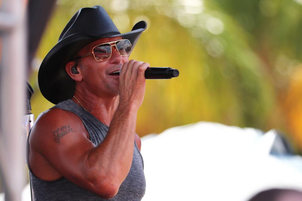 Tim McGraw brings his Standing Room Only Tour to three Florida arenas next March.