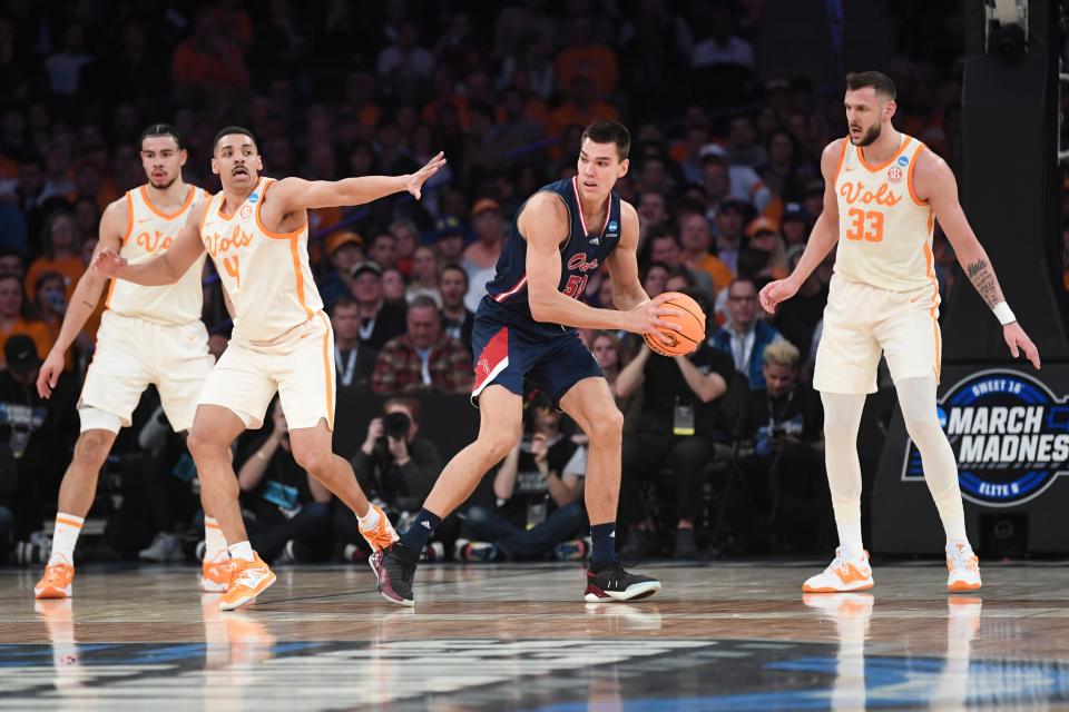 Florida Atlantic University center Vladislav Goldin (50) looks to pass during a NCAA Tournament Sweet 16 game between Tennessee and FAU in Madison Square Garden, Thursday, March 23, 2023.