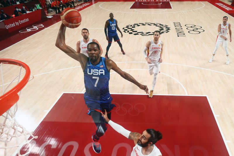 Basketball - Men - Quarterfinal - Spain v United States