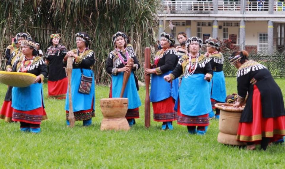 高雄市那瑪夏布農族射耳祭祭典活動。（記者許正雄翻攝）
