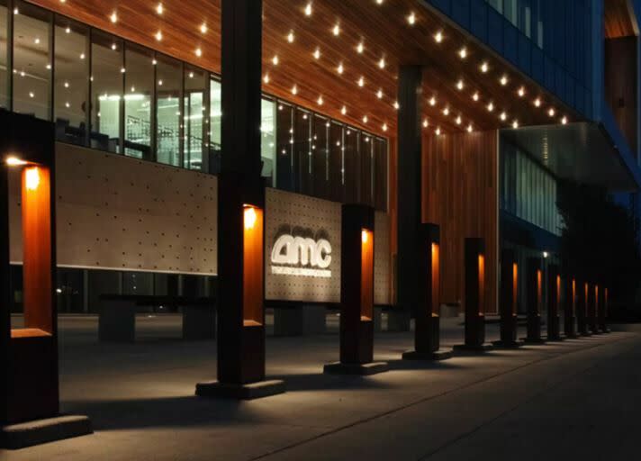 Los inversionistas de AMC aprobaron el aumento de acciones