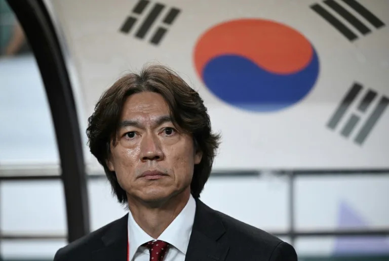 <a class="link " href="https://sports.yahoo.com/soccer/teams/republic-of-korea/" data-i13n="sec:content-canvas;subsec:anchor_text;elm:context_link" data-ylk="slk:South Korea;sec:content-canvas;subsec:anchor_text;elm:context_link;itc:0">South Korea</a>'s coach Hong Myung-bo was booed by fans (Jung Yeon-je)