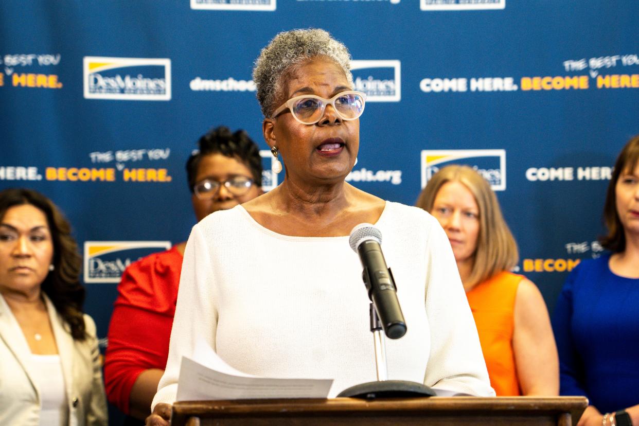 DMPS Board Chair Teree Caldwell Johnson introduces new superintendent Ian Roberts during a Des Moines Public Schools board meeting at Central Campus on Tuesday, May 16, 2023, in Des Moines.