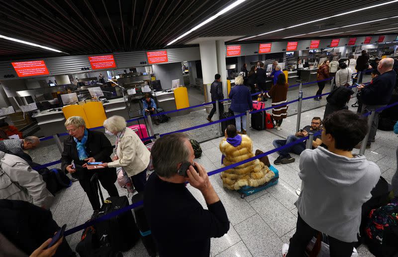 IT fault at Germany’s Lufthansa causes massive flight delays