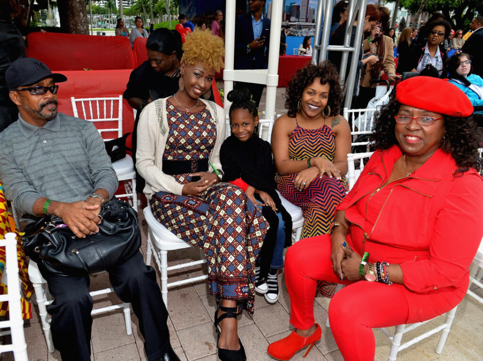 Betty Wright and her granddaughter Cynthia Wright attend the Annie Walk of Fame ceremony on December 9, 2014 in Miami, Florida. (Photo by Gustavo Caballero/Getty Images for Columbia Pictures)