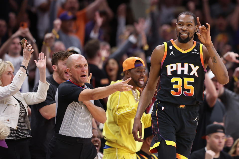 Kevin Durant and the Phoenix Suns defended home court again. (Christian Petersen/Getty Images)