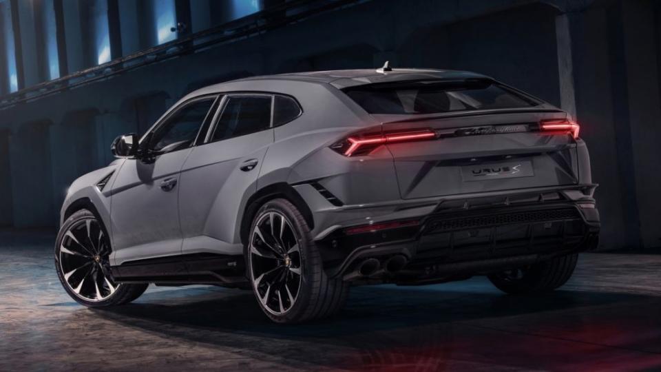 Urus S的動力升級後，0~100km/h跟0~200km/h加速成績跟小改款前相比皆有進步。(圖片來源/ Lamborghini)