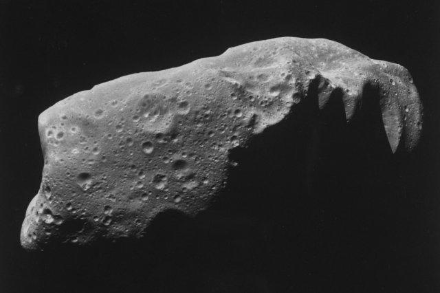 View of asteroid 243 Ida, mosaic of 5 im